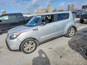 Kia Soul + 2.0L 4 2015