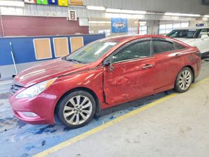 Hyundai Sonata SE 2.4L 4 2013