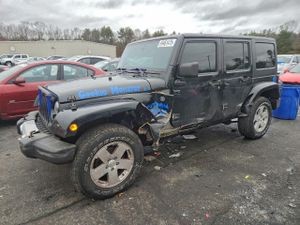 Jeep Wrangler SAHARA 3.6L 6 2012