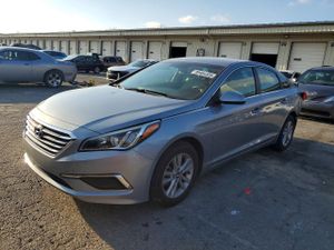 Hyundai Sonata SE 2.4L 4 2015