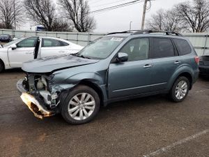Subaru Forester LIMITED 2.5L 4 2012