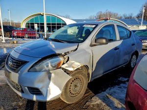 Nissan Versa S 1.6L 4 2012