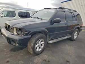 Nissan Pathfinder LE 3.5L 6 2004