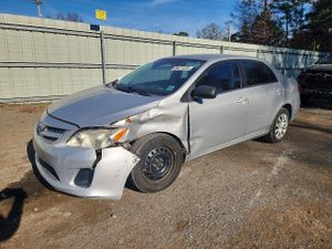 Toyota Corolla BASE 1.8L 4 2013
