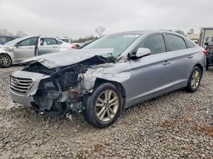 Hyundai Sonata SE 2.4L 4 2015