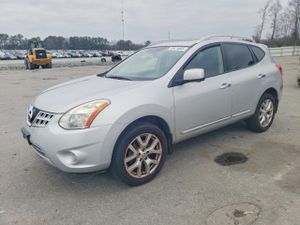 Nissan Rogue S 2.5L 4 2012