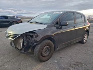 Nissan Versa S 1.8L 4 2012