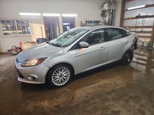 Ford Focus TITANIUM 2.0L 4 2013