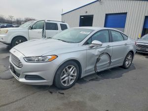 Ford Fusion SE 2.5L 4 2015