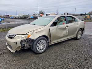 Toyota Camry L 2.5L 4 2014