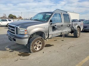 Ford F-350 SRW SUPER DUTY 6.0L 8 2005