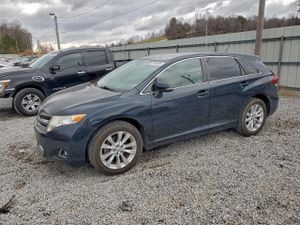 Toyota Venza LE 2.7L 4 2013