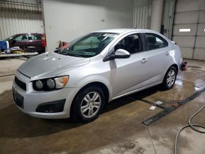 Chevrolet Aveo (Sonic) LT 1.8L 4 2014