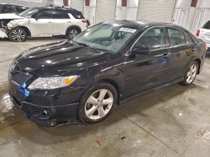 Toyota Camry BASE 2.5L 4 2011