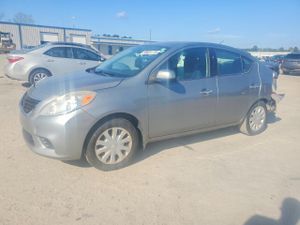 Nissan Versa S 1.6L 4 2014