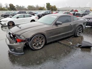 Ford Mustang GT 5.0L 8 2013