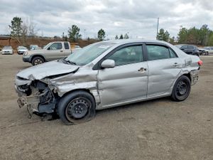 Toyota Corolla BASE 1.8L 4 2013