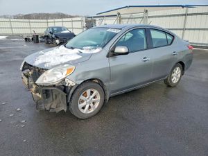 Nissan Versa S 1.6L 4 2014