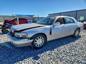 Lincoln Town Car SIGNATURE LIMITED 4.6L 8 2011