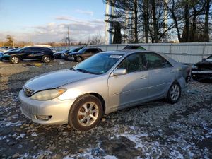 Toyota Camry LE 3.0L 6 2005