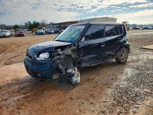 Kia Soul + 2.0L 4 2010