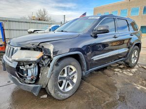 Jeep Grand Cherokee LAREDO 5.7L 8 2013