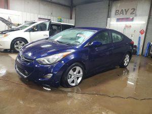 Hyundai Elantra GLS 1.8L 4 2013