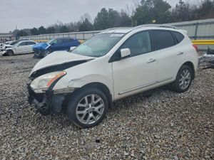 Nissan Rogue S 2.5L 4 2013