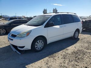 Toyota Sienna CE 3.3L 6 2004