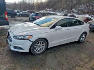 Ford Fusion SE 1.6L 4 2013