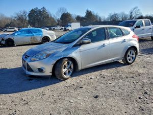 Ford Focus SE 2.0L 4 2014