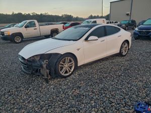 Tesla Model S 2013