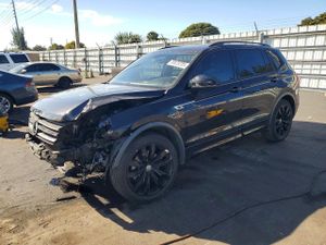 Volkswagen Tiguan SE 2.0L 4 2021