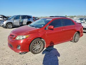 Toyota Corolla BASE 1.8L 4 2013