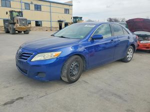Toyota Camry BASE 2.5L 4 2011