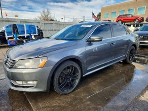 Volkswagen Passat SEL 2.0L 4 2014