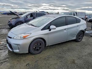 Toyota Prius 1.8L 4 2013