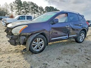 Nissan Rogue S 2.5L 4 2013