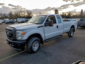 Ford F-250 SUPER DUTY 6.2L 8 2014
