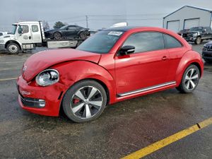 Volkswagen Beetle TURBO 2.0L 4 2013
