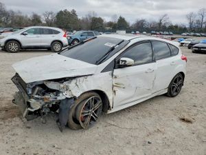 Ford Focus ST 2.0L 4 2015