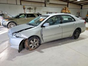 Toyota Corolla CE 1.8L 4 2003