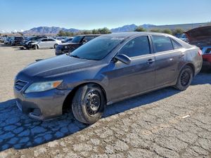 Toyota Camry BASE 2.5L 4 2011