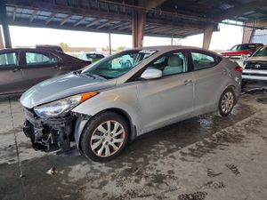Hyundai Elantra GLS 1.8L 4 2013