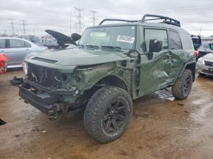 Toyota FJ Cruiser 4.0L 6 2014