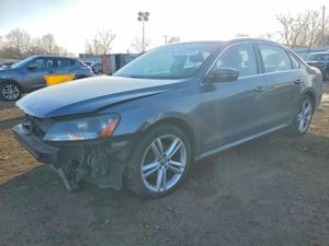 Volkswagen Passat SE 1.8L 4 2014