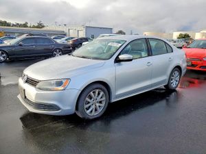 Volkswagen Jetta SE 2.5L 5 2011