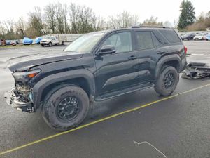 Toyota 4Runner SR5 2.4L 4 2025