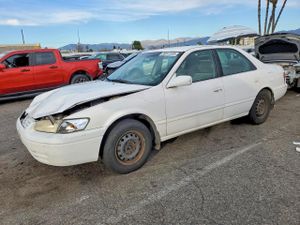 Toyota Camry CE 2.2L 4 1998