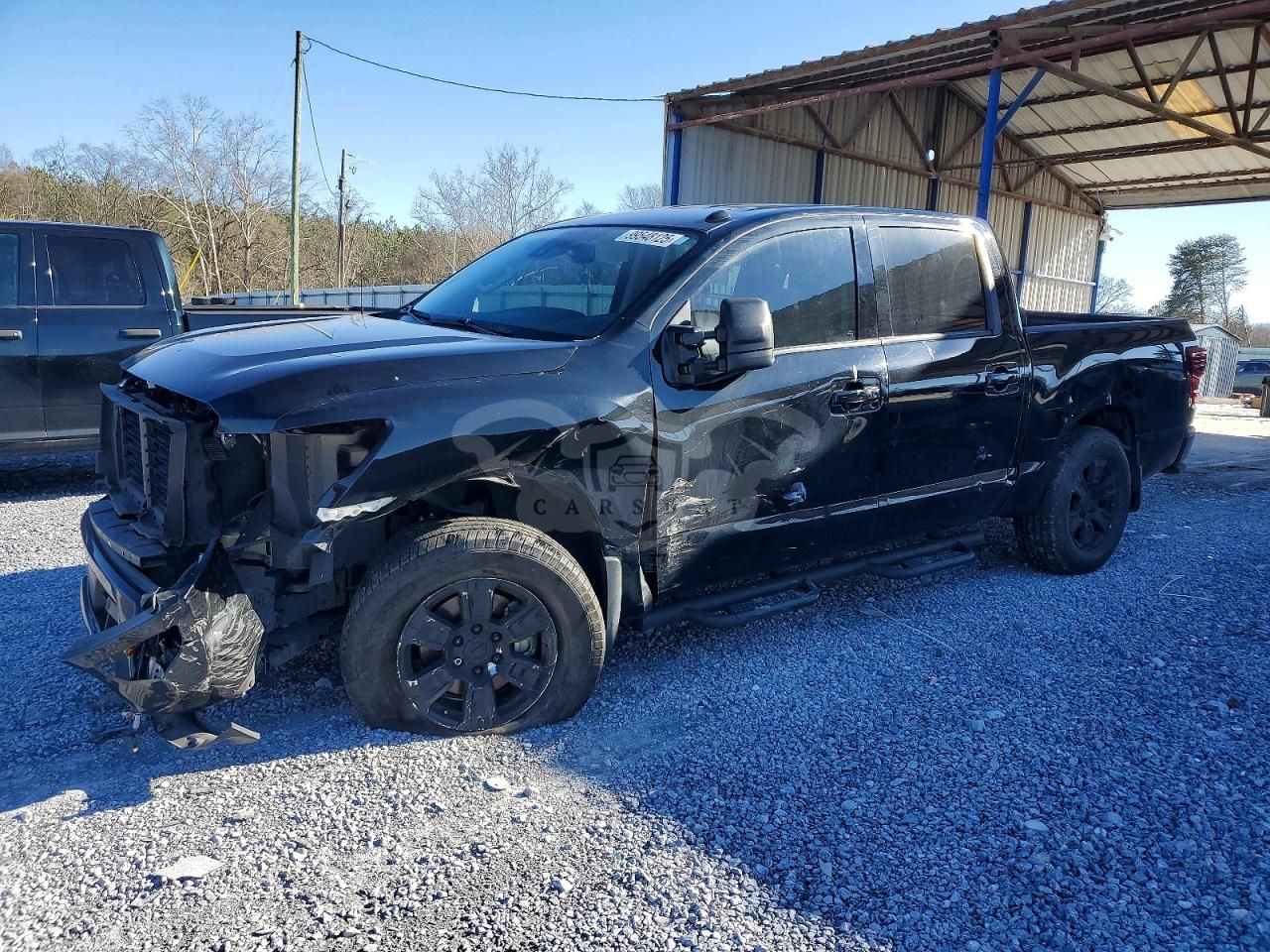 Nissan Titan SV 5.6L 8 2021
